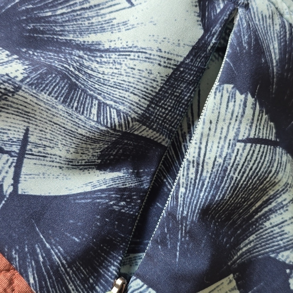 Kyodan Outdoor Tropical Blue and Green Dress - Picture 9 of 10
